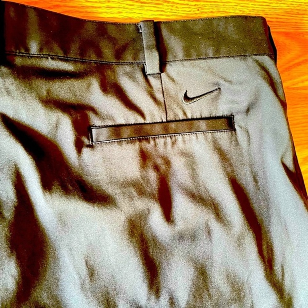 Nike Golf Black W 38 dri fit shorts polyester spandex light weight sport fun